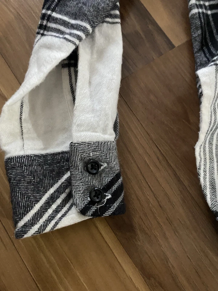 Camisa de franela Athleta Lumberjill para mujer XS blanca negra túnica a cuadros cabina suave Foto 3 de 4