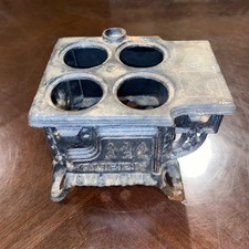 Vintage Queen Brand Small Mini Cast Iron Stove No Dishes, Stove Only