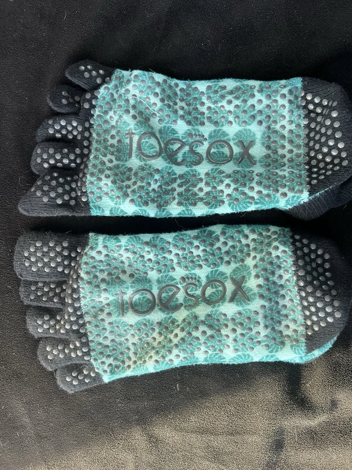 Toesox Cubierta Completa Puntera para Yoga Pilates Calentamiento Estiramiento Descanso Talla MED. Foto 3 de 4
