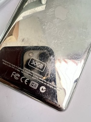 Apple iPod Classic 5th Gen. 30GB - white A1136 | eBay