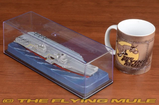 Corgi 1:1250 Queen Elizabeth-class Aircraft Carrier Royal Navy HMS Prince of - Image 4 of 4