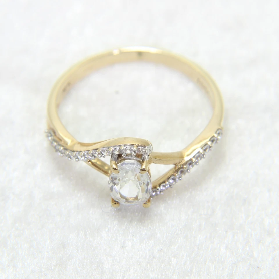 Anillo de circón de oro de 9 quilates talla 7 3/4 - P Foto 3 de 4