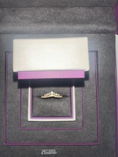 Beaver Brooks half eternity wedding ring, 18 CT yellow gold and diamond . 