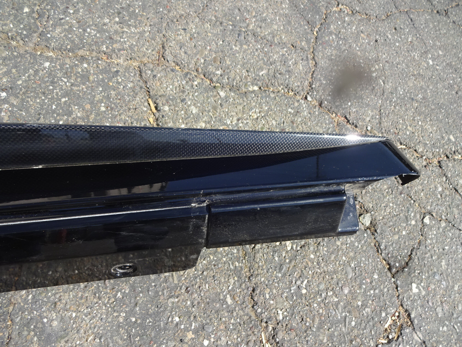 Ferrari 458 Italia, Spider - LH Side Skirt/Rocker Panel P/N 83243310