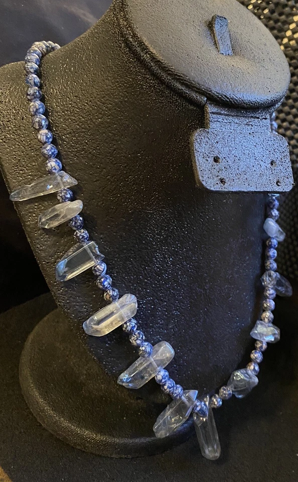 Luster Quartz Blue Shell MOP Beaded Necklace Silver Tone Toggle Closure - Image 4 of 4