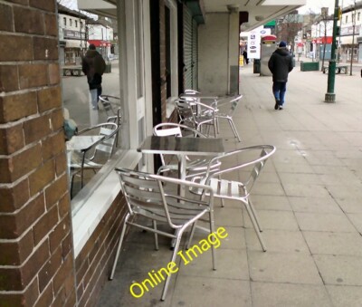 Photo 6x4 Cafu00c3u00a9 chairs Hyde/SJ9494 Two tables and chairs outsi c2013