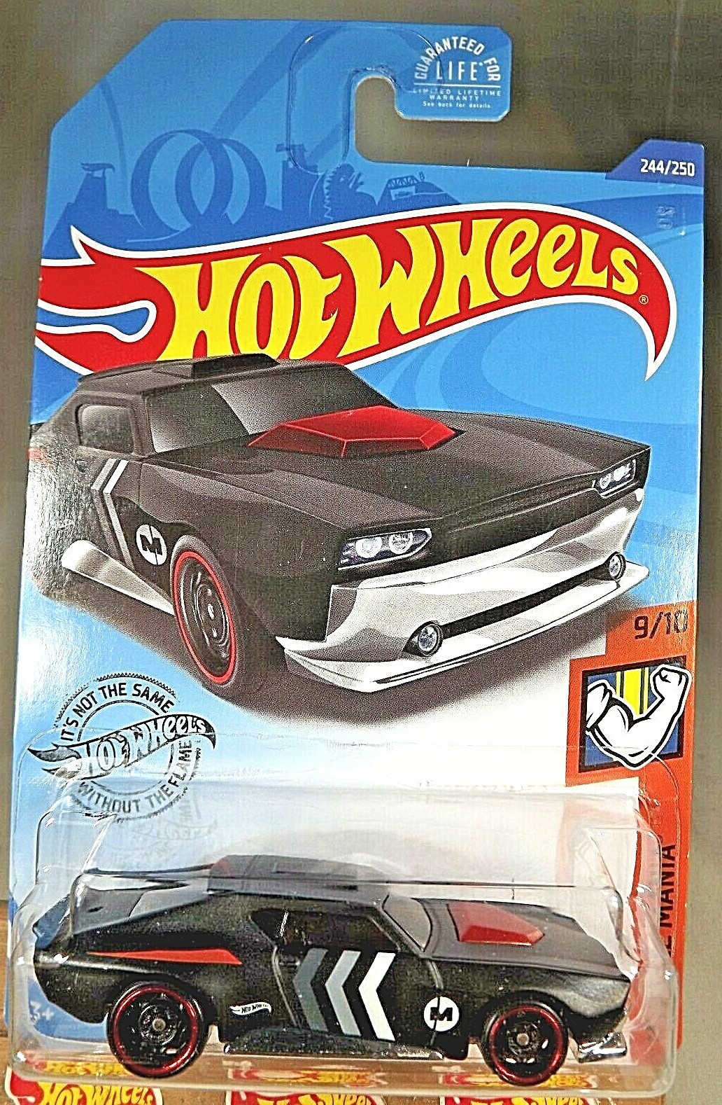 2020 Hot Wheels #244 Muscle Mania 9/10 MUSCLE BOUND Flat Black w/Black DD8 Spoke