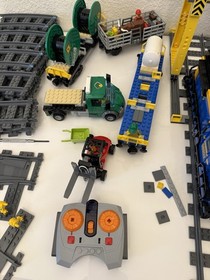 LEGO City #7898 Cargo Train Deluxe 99+% Complete w/ Instruction & Minifigures