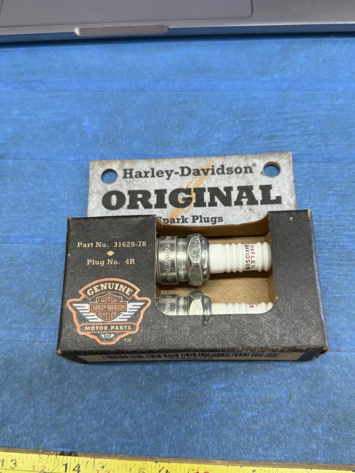NOS 2 Harley Davidson 2 Pack Spark Plugs 31629-78 Original Box NEW