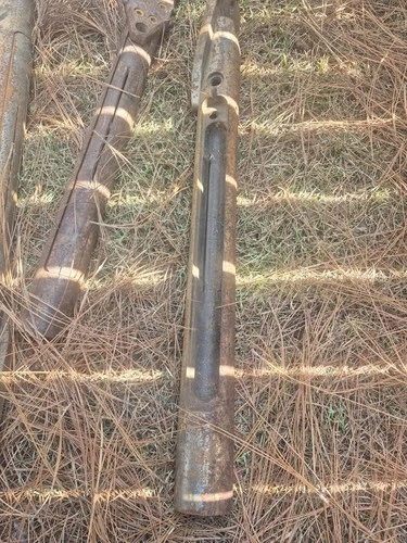 Directional drilling head housing and starter rods