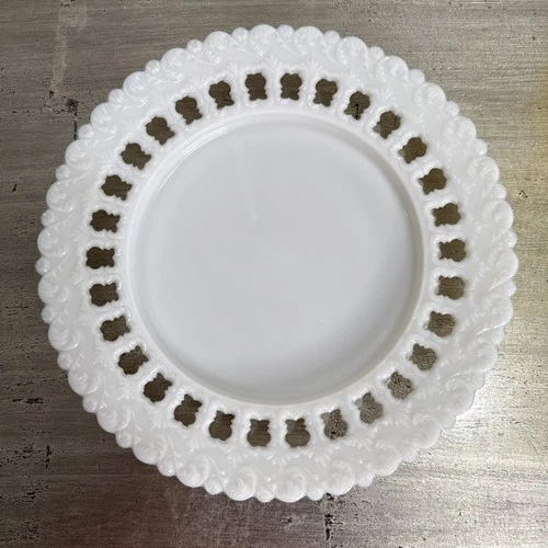 Vtg Milk Glass Plate Shabby Chic Decor Swirl Reticulated Rim 208