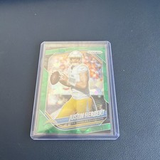 2025 Panini Prizm Football Justin Herbert Green Cracked Ice Prizm #215 SP 
