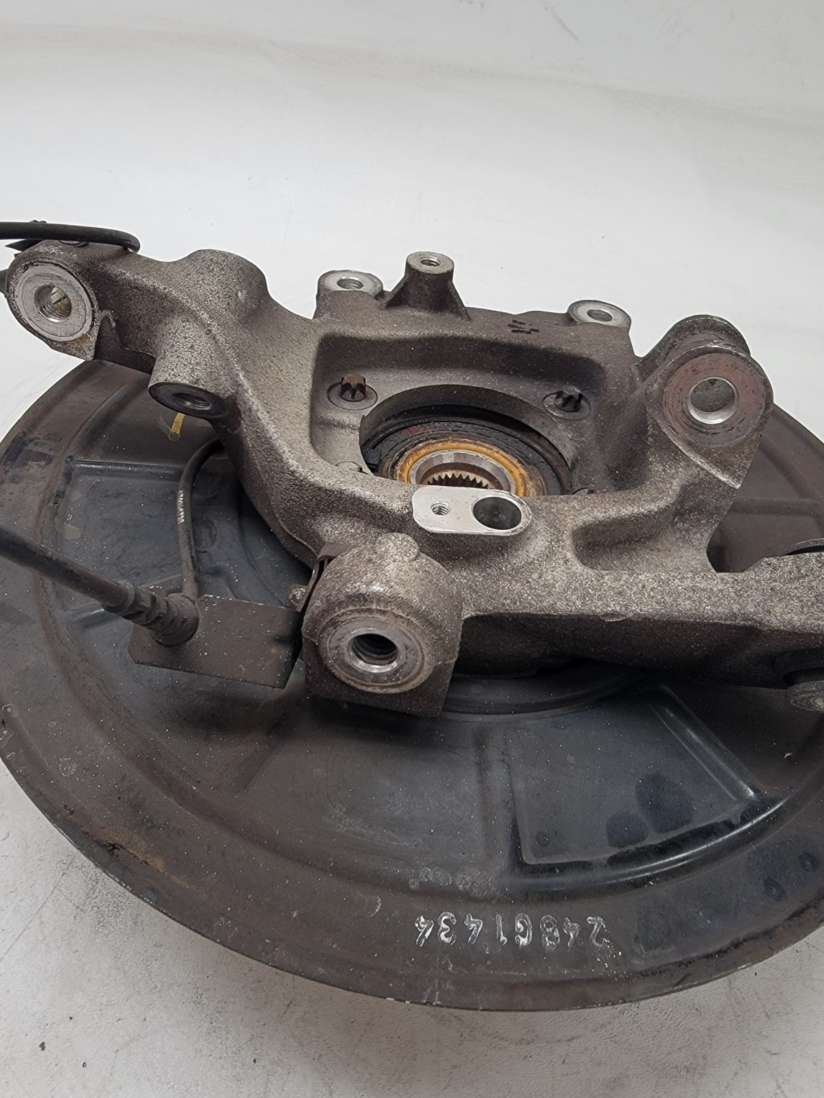 14-17 MASERATI GHIBLI M157 SQ4 AWD REAR LEFT SIDE SPINDLE KNUCKLE WHEEL HUB
