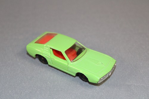Siku Serie V Metal V 321 Alfa Romeo Montreal Coche / Coche - Imagen 2 de 4