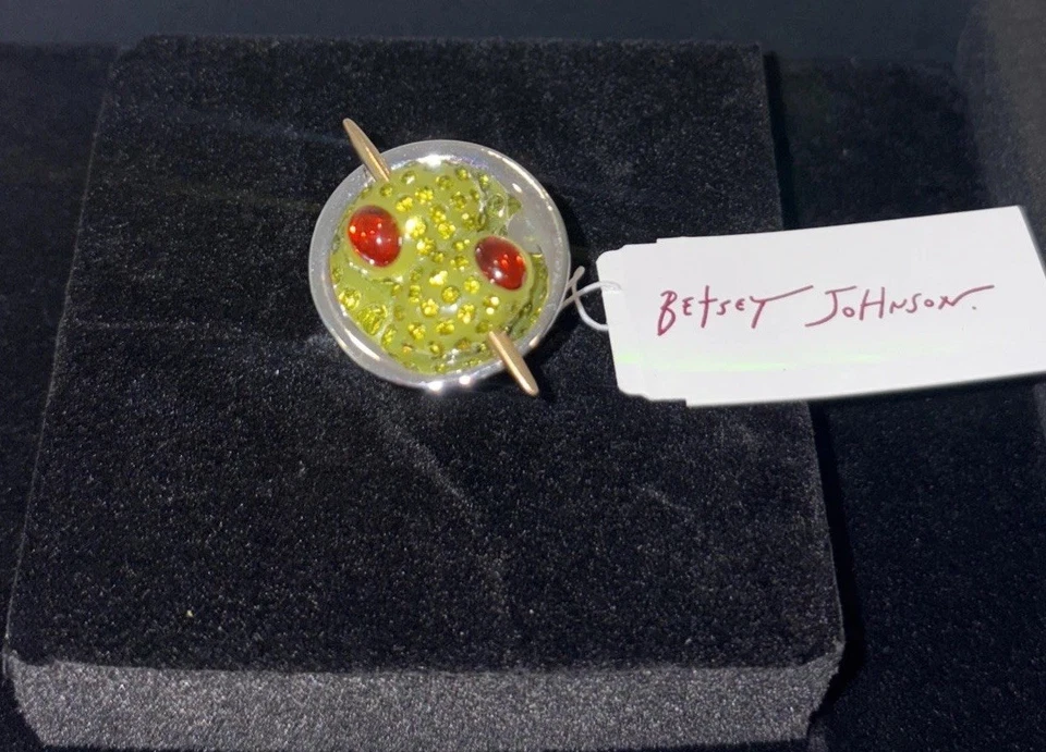 Anillo de cóctel Betsey Johnson Martini Glass con aceitunas verdes cristal elástico NUEVO Foto 2 de 4