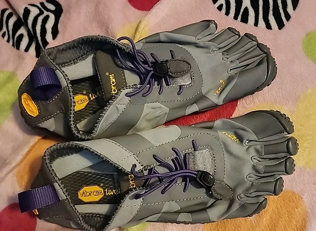 廃盤モデル　Vibram fivefingers vi-b ライトグレー24.5 廃盤モデル Vibram fivefingers vi-b ライトグレー24.5 Vibram Five