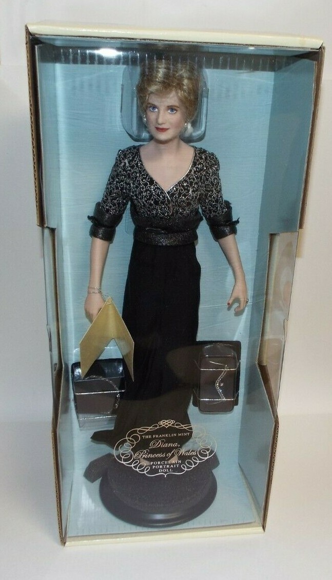 Franklin Mint Diana Princess Of Whales Porcelain Portrait 17