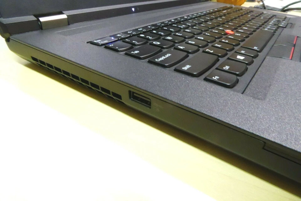 STARKE 17" WORKSTATION LENOVO THINKPAD P73/i7/NVIDIA RTX5000/CAD/128GB/4TB/ENGL - Bild 4 von 4