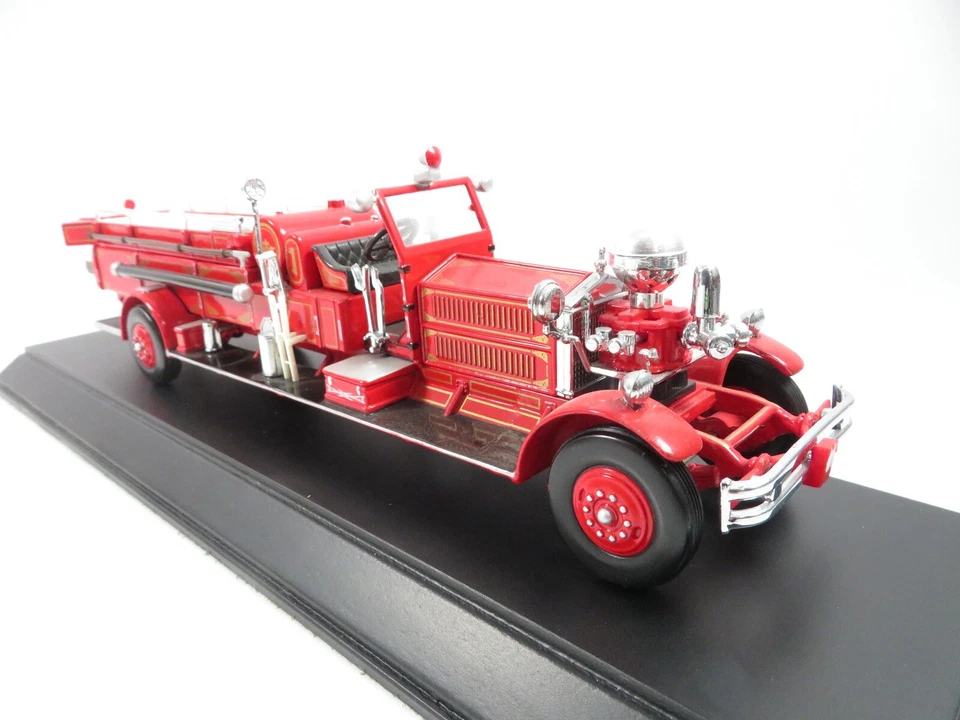 8897 YSFE01 1930 Ahrens-Fox mit Sockel Matchbox Models of Yesteryear - Bild 3 von 4