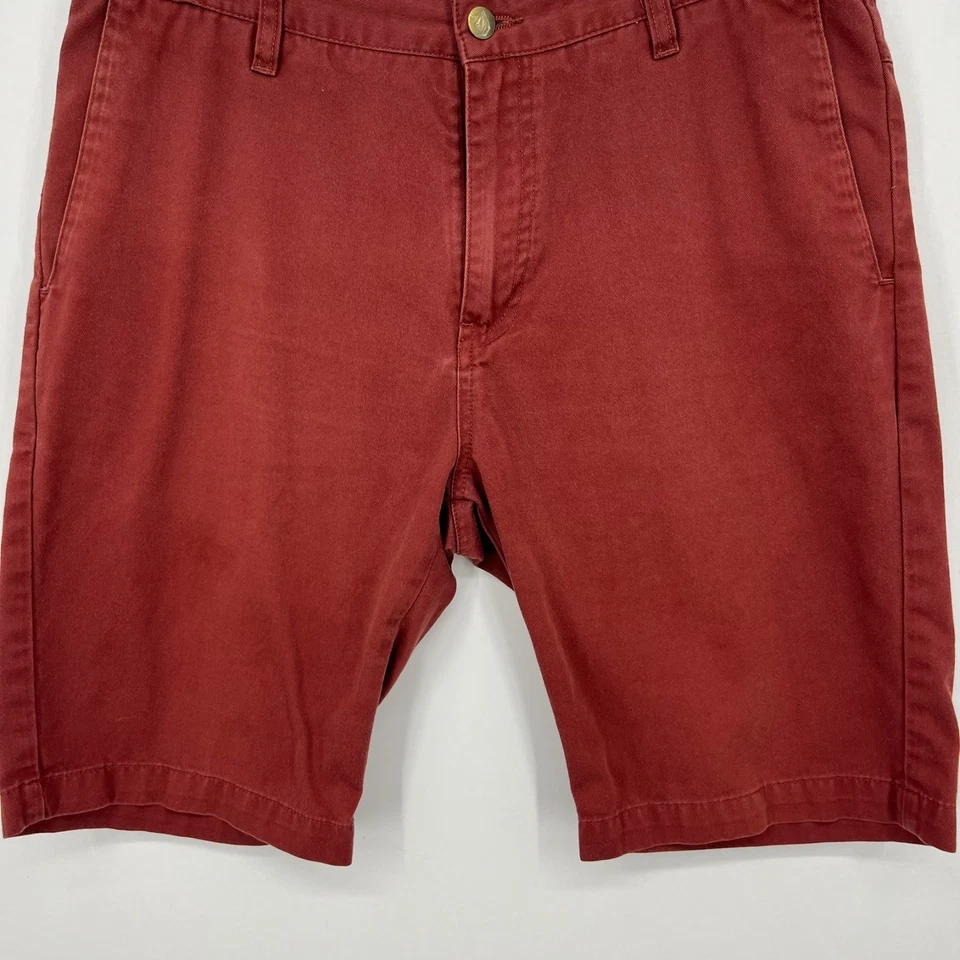 Volcom Chino Shorts Men's Size 32 Red Flat Front Cotton Skate Y2K 10" Inseam - Image 3 of 4