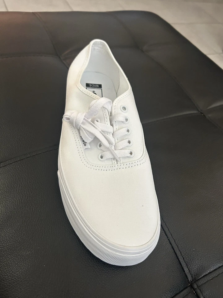 Unisex Sneakers & Athletic Shoes Vans Authentic Wide - Image 1 of 4