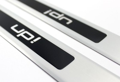 VW UP Einstiegsleisten Set 2 Türer Sondermodel ''Club & Lounge'' Edelstahl schwarz