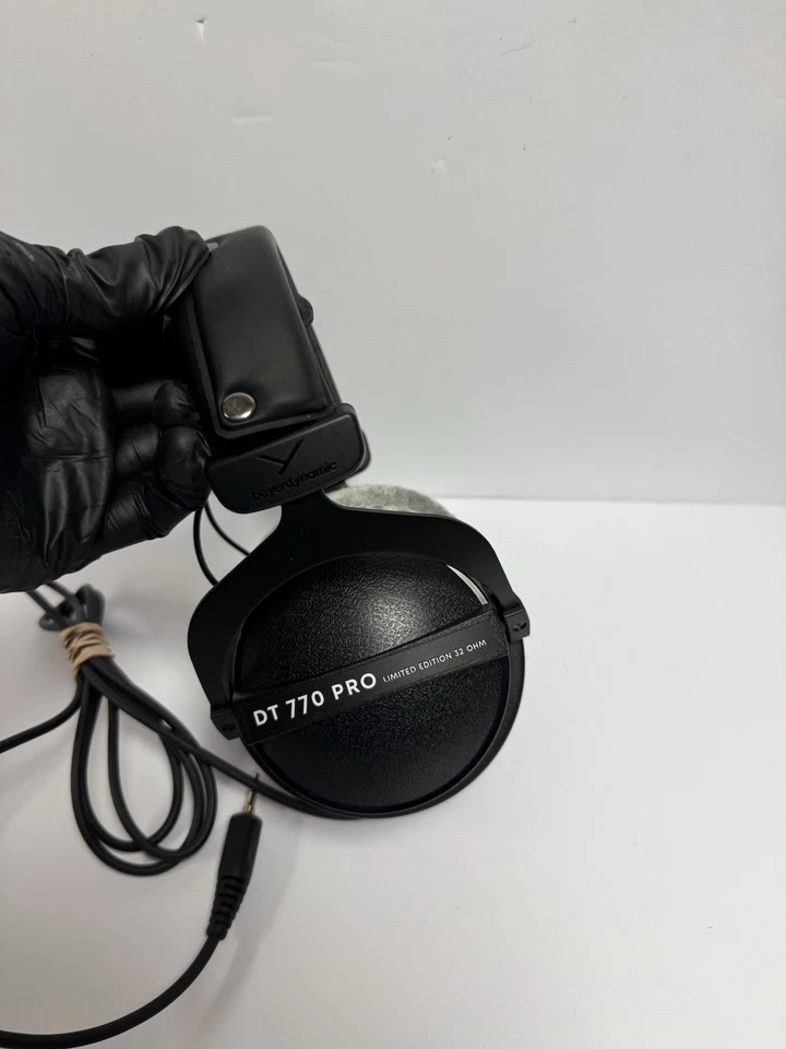 Official Beyerdynamic DT 770 Pro Studio Headphones - 32 OHM Tested Great Shape - Image 2 of 4