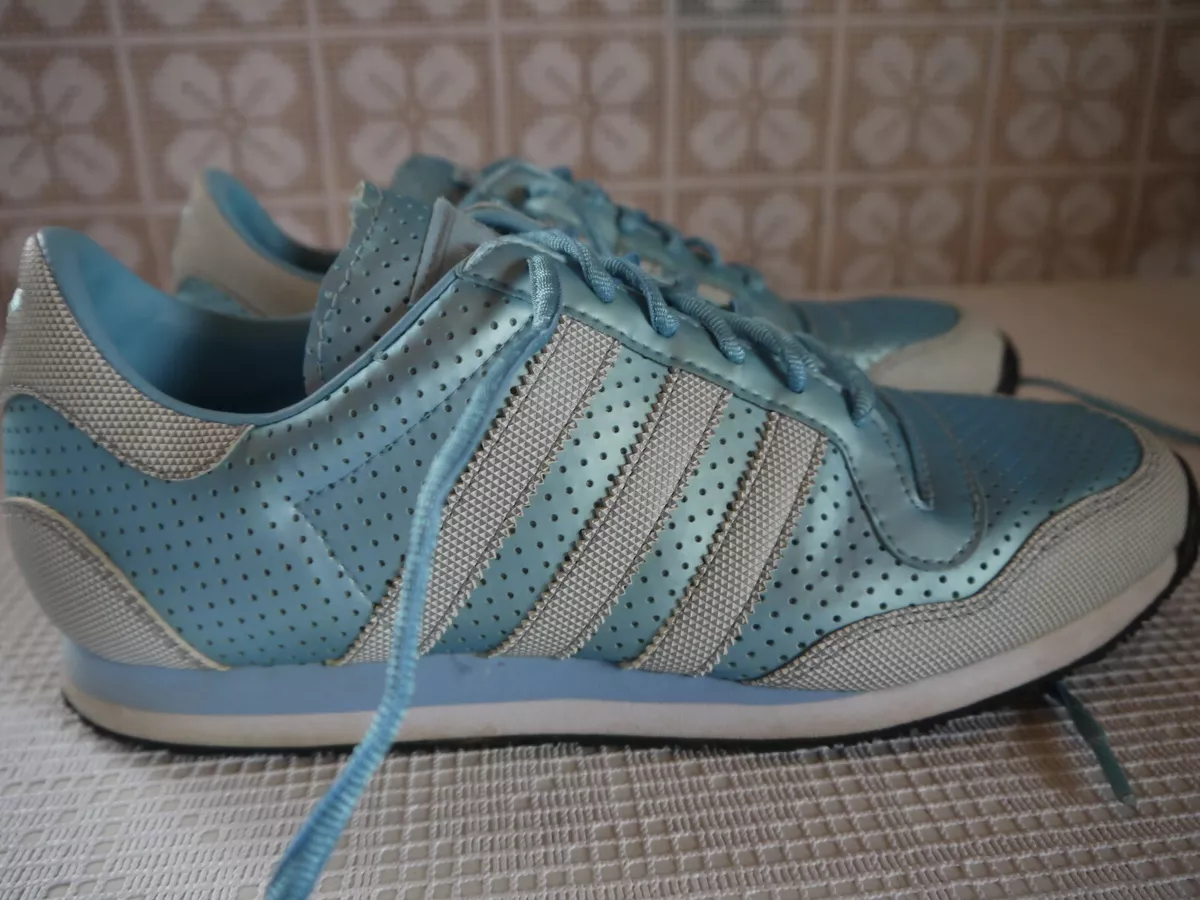 Adidas hotsell galaxy retro