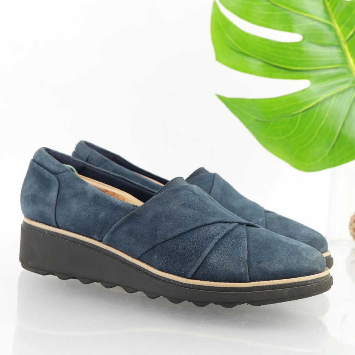 Clarks sharon dolly 2025 suede wedge loafer