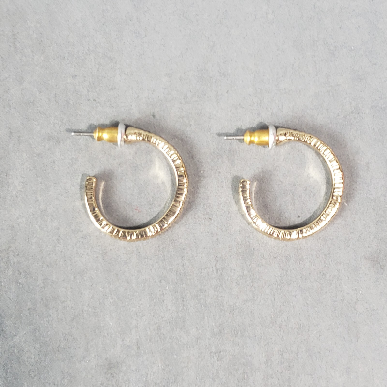 Gold-Tone Dangle Hoop Earrings Retro Mid-Century Modern Boho Pierced 0.75-Inch Jewelry Design-image