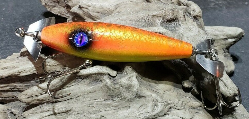 custom homemade fishing lures Custom Handmade 3 inch wooded topwater lure(gold digger chopper)