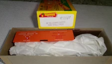 Roundhouse HO Kit#3097 Billboard Reefer Bull Frog Beer#3397 Monarch Brewing Co.