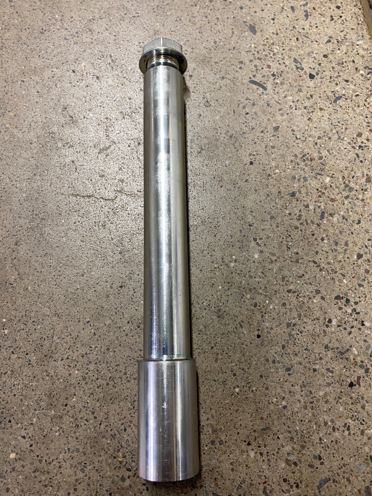 OEM YAMAHA YZ YZ250F YZ450F FRONT WHEEL AXLE WR YZ250F YZ450F WR450F