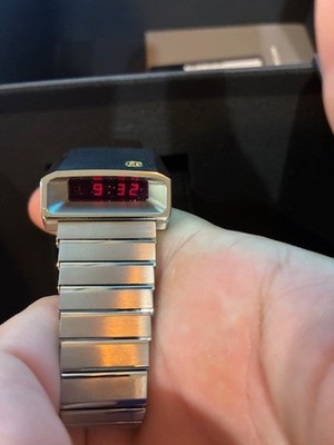 Gerard Perregaux Casquette 2.0 titanium and gold 39800-21-3199-6cm