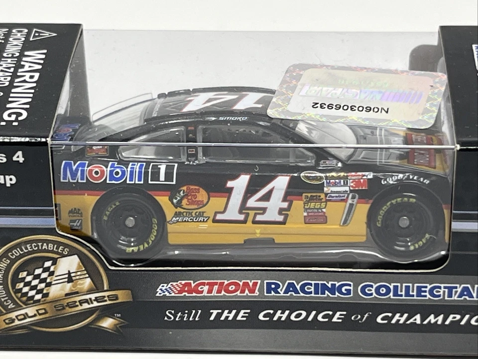 Литая модель NASCAR Тони Стюарта No14 2013 Rush Truck Centers Chevrolet масштаб 1:64 - Изображение 4 из 4