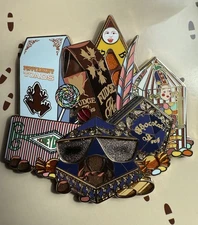 Harry Potter Honeydukes Cluster Fantasy Pin- Wizarding World