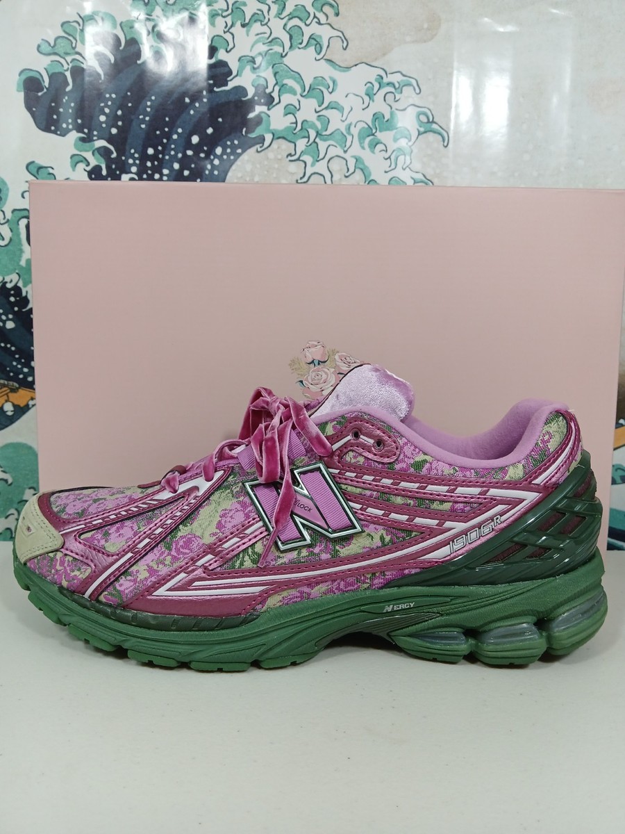 yukki♡ New Balance M1906REE New Balance - 1906R in Silver Metallic and New Spruce – gravitypope