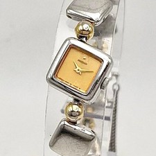 SEIKO Women's Watch Gold Dial Bracelet Battery