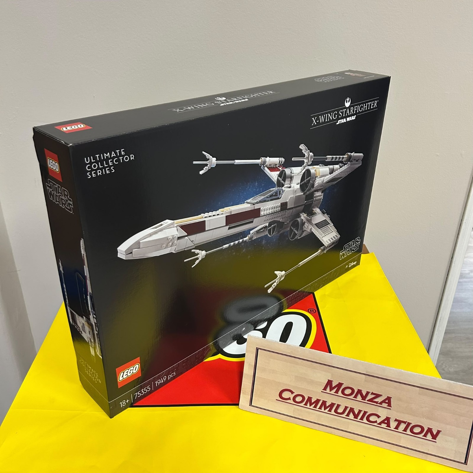 LEGO Star Wars UCS X-Wing Starfighter 75355 – Bild 2