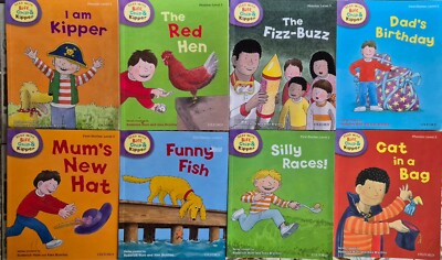 8 x Biff, Chip & Kipper, Level 2 First Stories & Phonics