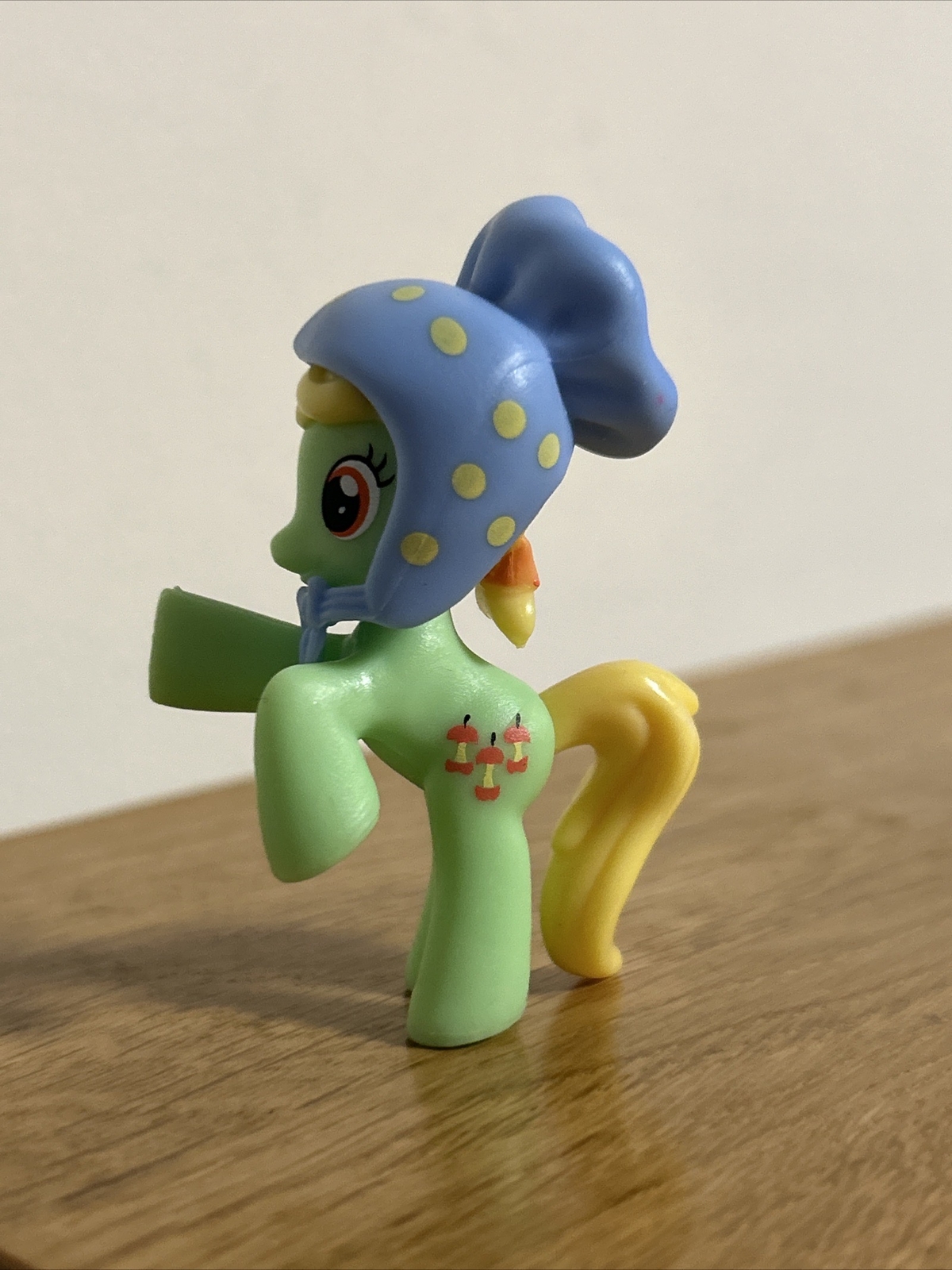 My Little Pony G4 Mini Borsa Cieca Figura Apple Munchies con Cappello