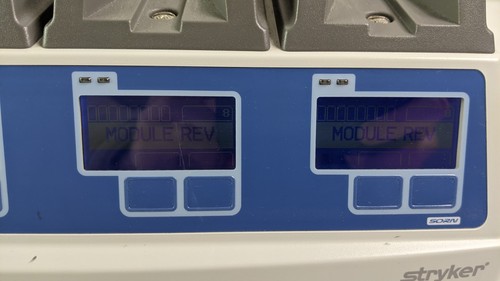 Stryker Universal Battery Charger 7110-120-000 - Picture 3 of 8