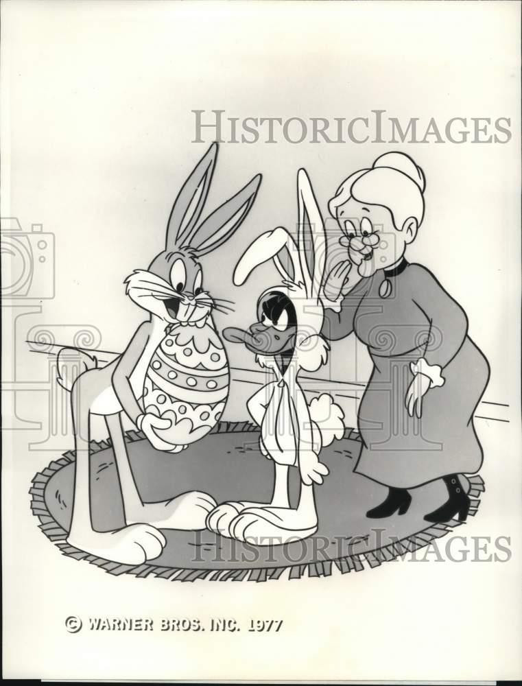 1977 Press Photo Cartoon Characters Bugs Bunny, Daffy Duck & Granny - syp34530