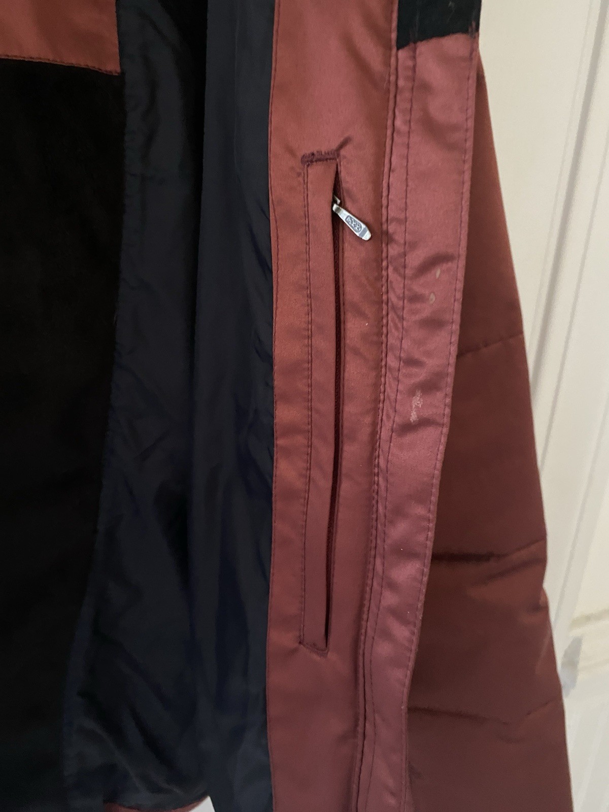 $349 Obermeyer Bombshell Ski Jacket Copper Wine F… - image 8