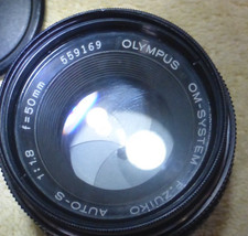 Olympus OM-System Zuiko Auto-S 50mm f/1.8 OM Manual Lens leather case, UV filter