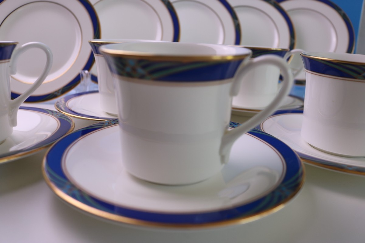 Royal Doulton Bone China REGALIA H 5130 21 pc Cup Saucer Bread