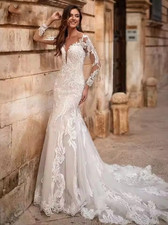V-Neck Mermaid Wedding Dress Long Sleeve Lace Appliques Bride Gown Backless