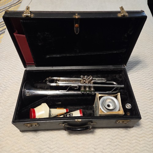 Vtg Eterna by GETZEN 'DOC' SEVERINSEN Model Silver Trumpet W/ Case & Extras READ