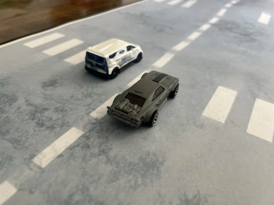16x32 Runway Display Mat For 1:64 Cars And Trucks, Display For Diecast Cars - Image 2 of 4
