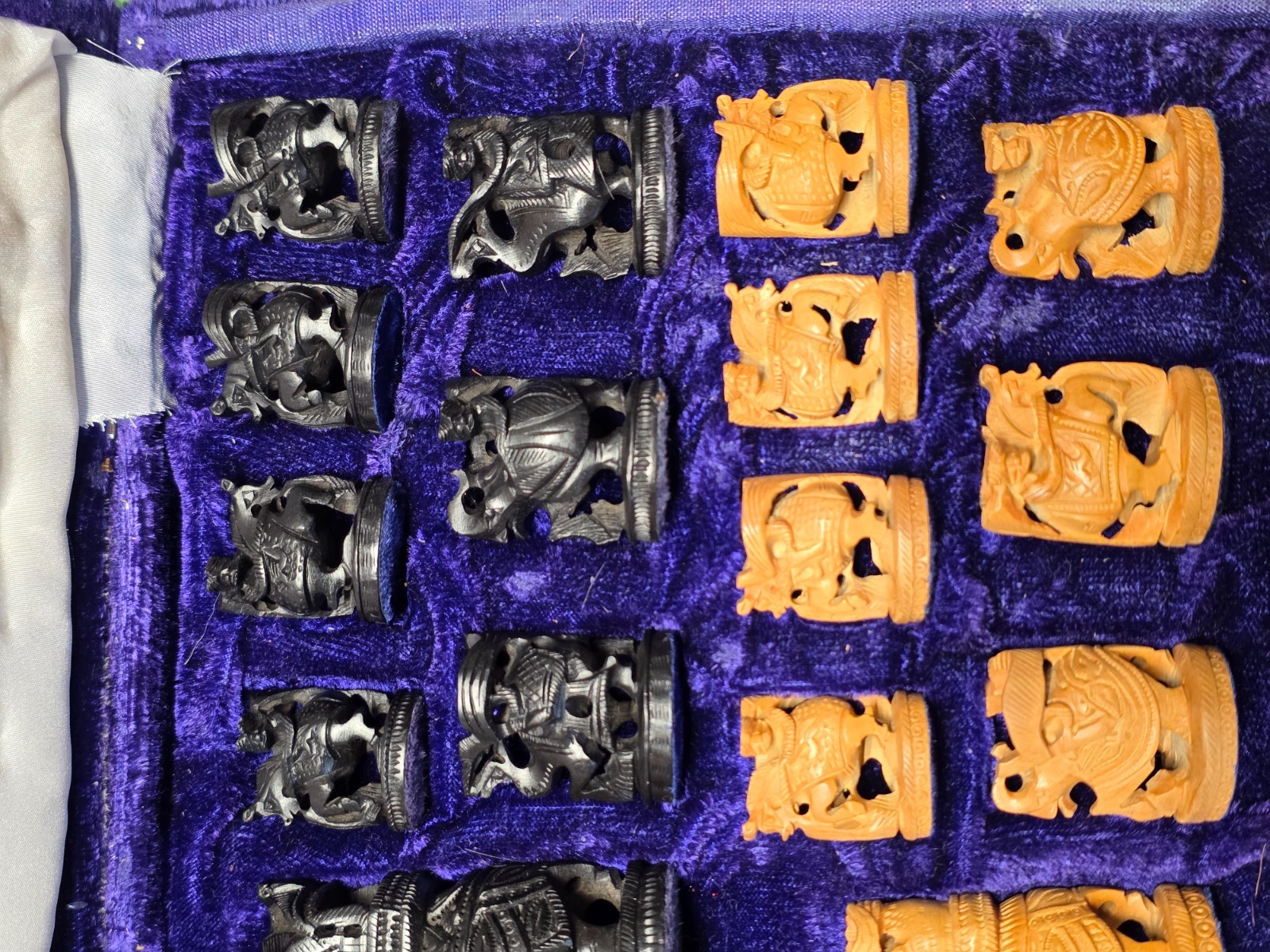 Vintage Indian Hand Carved Wood Chess Set • Maharaja Elephant Pieces • Boxed